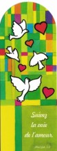 illustration en aquarelle 4 colombes et 4 coeurs rouges volent ensemble